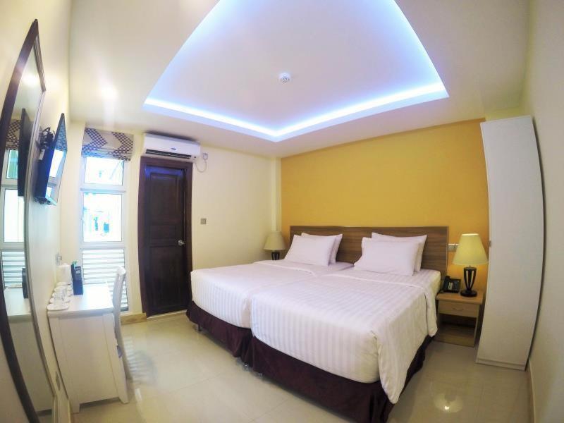Hotel The Grand View à Malé Extérieur photo